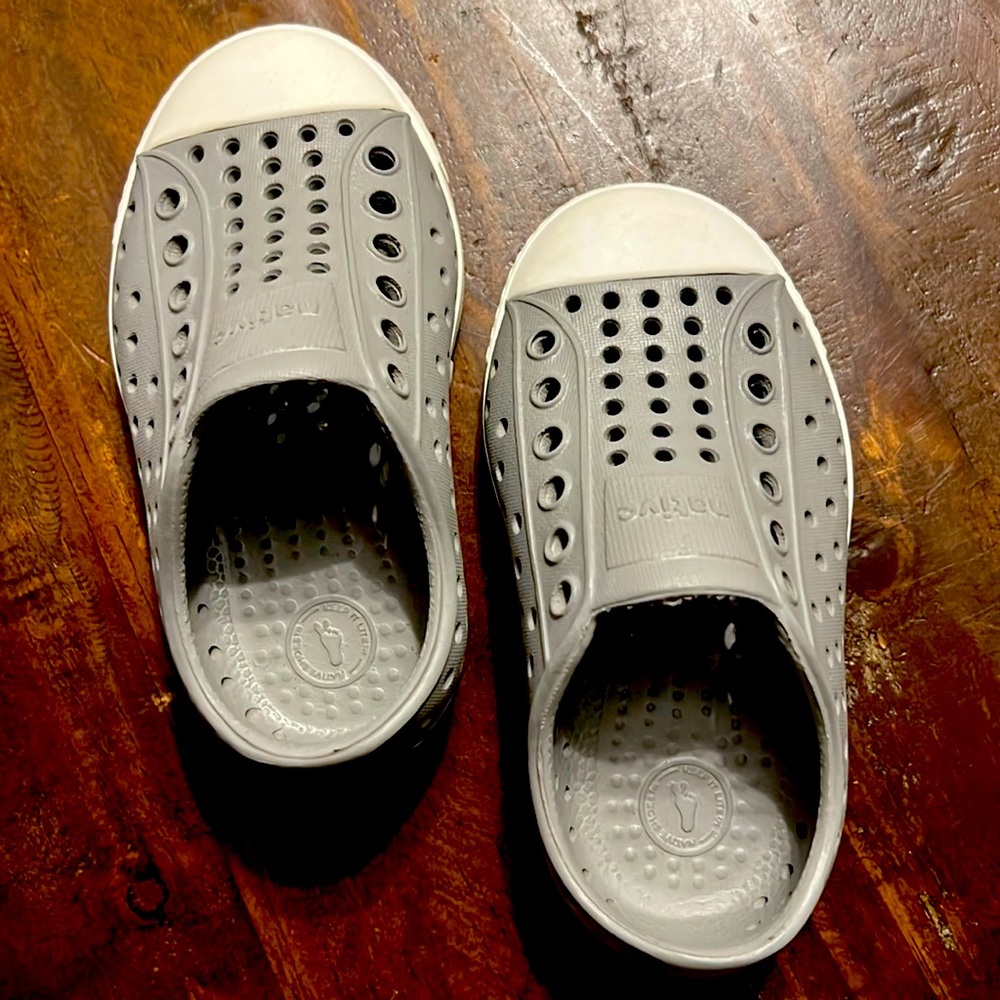 NWOT Native Shoes